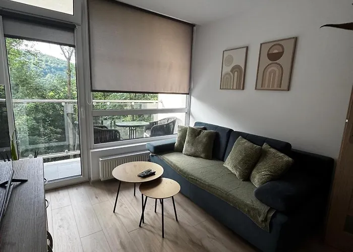 Ustay Rownica אוסטראון